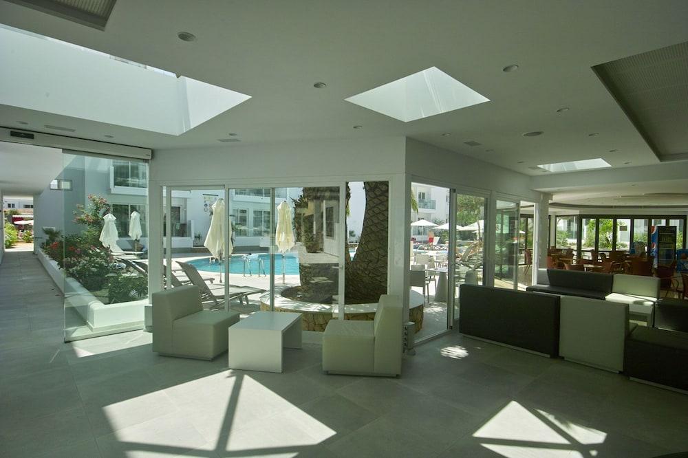 Balansat Resort Port de Sant Miguel Exterior photo